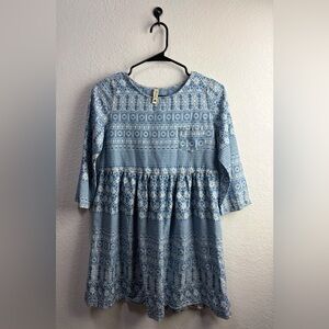 Pomelo White and Blue Patterned Blouse Size XL NC0390